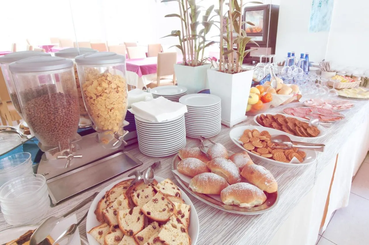 Hotel Aria Di Mare - Bed & Brunch In Centro A Riccione Olaszország